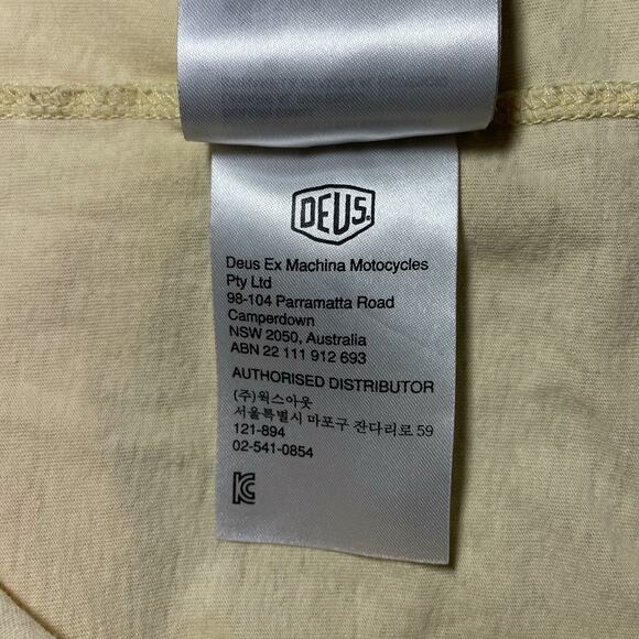 Deus Ex Machina Miyagi Caps Tee Shirt Spellout Yellow Faded Motorcycle Medium - Picture 7 of 9